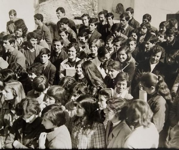 Nje foto shume kujtime te bukura nga gjimnazi i Gjirokastres